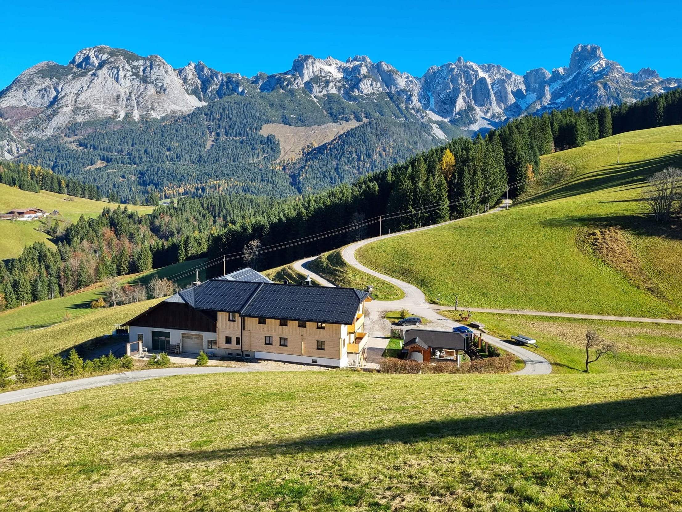 unterduermoos-haus-gruen